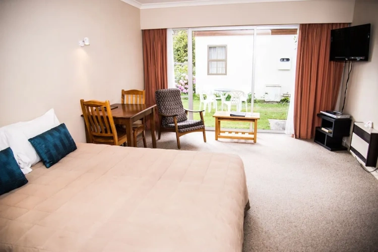 1 Bedroom Family Suite with balcony