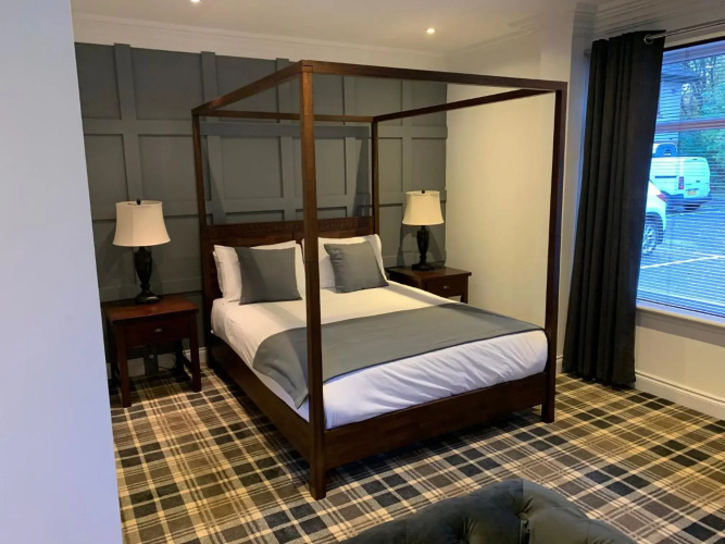 Crowwood Hotel Glasgow