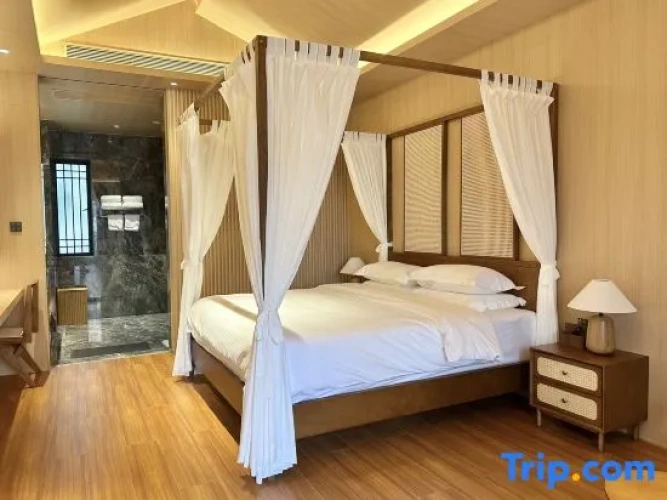 Standard Double room with courtyard view