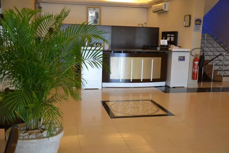 Nobila Airport Hotel