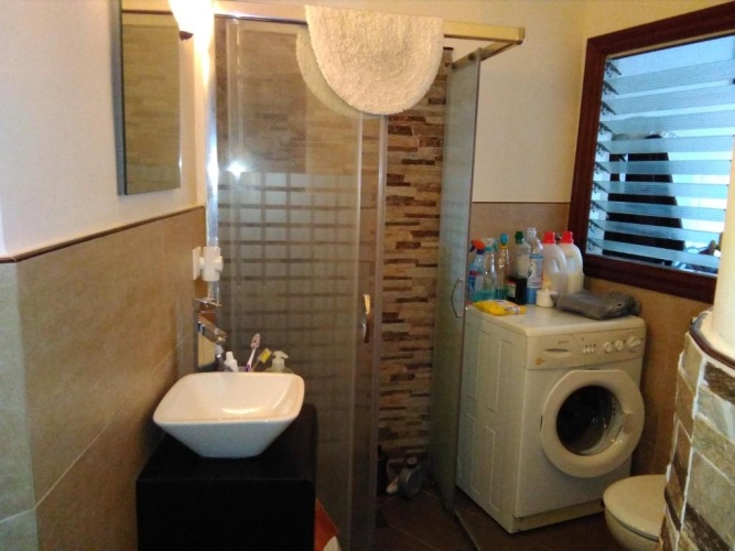 3 Bedrooms Apartment