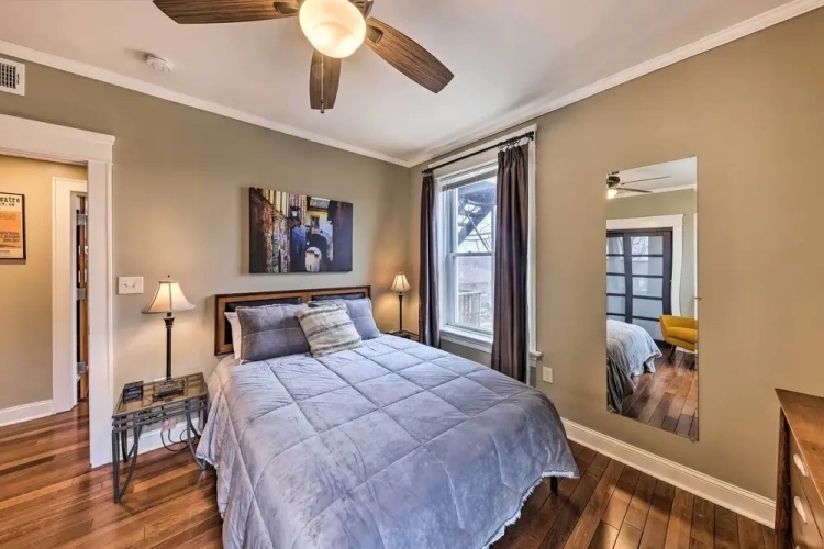3 Bedrooms Apartment