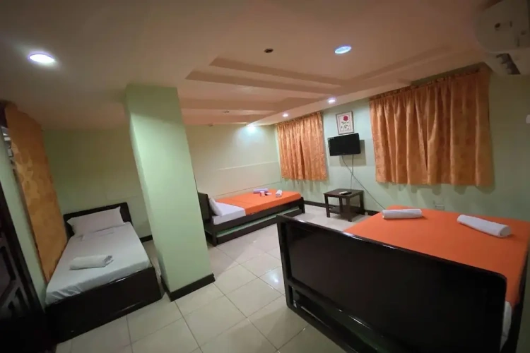 Standard Twin Family room