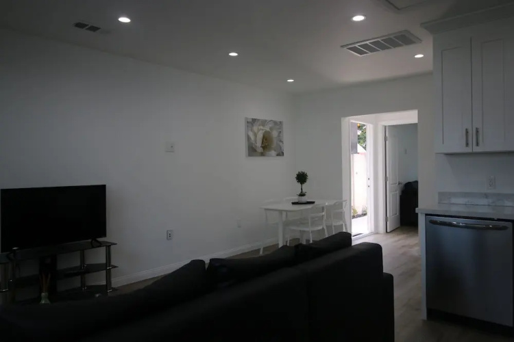 Brand New 1BD House Private