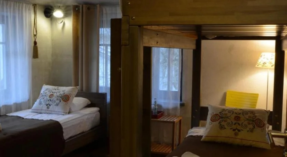 Two Wheels Hotel