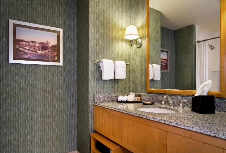 Sheraton Grand Sacramento Hotel