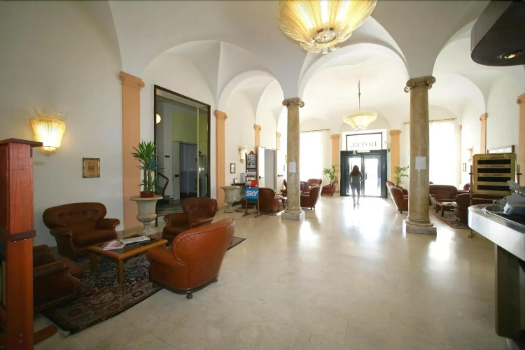 Grand Hotel Mediterranée