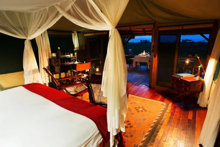 Selinda Camp
