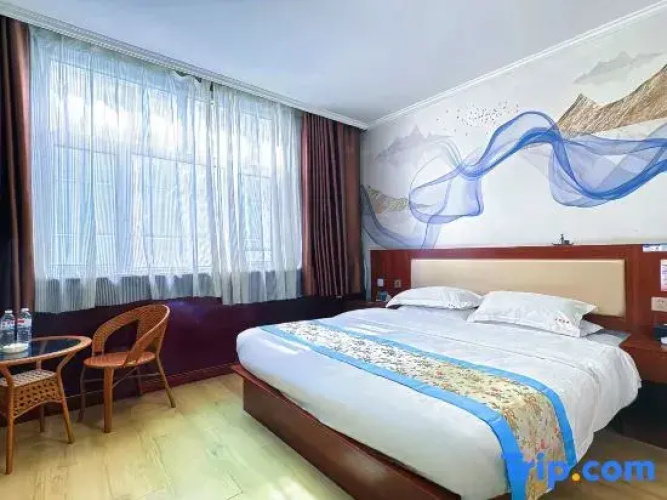 Luntai Lan Jun Hotel