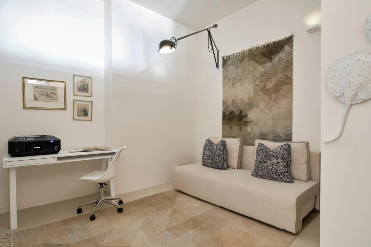 Luxury Bondi Beachside Apartment - Pacific