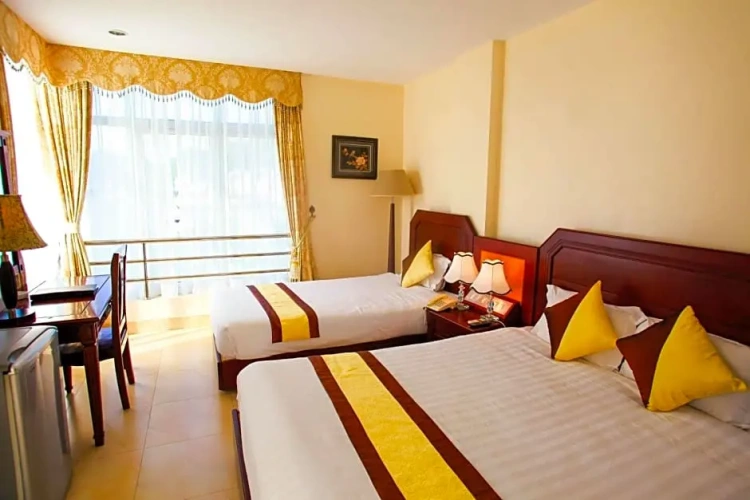 Standard Double room with view
