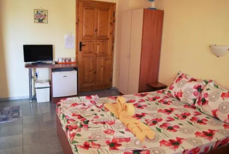 Kastela Guest House