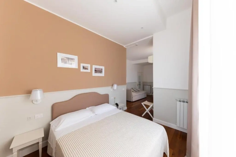 Quadruple room with partial sea view
