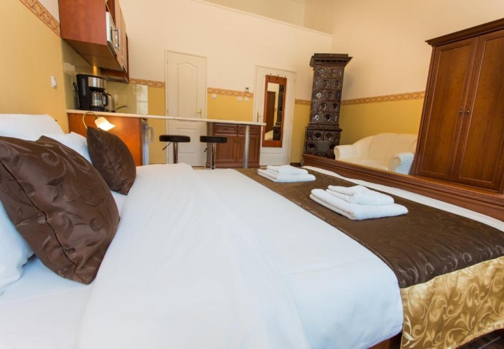 1 Bedroom Deluxe Double Apartment