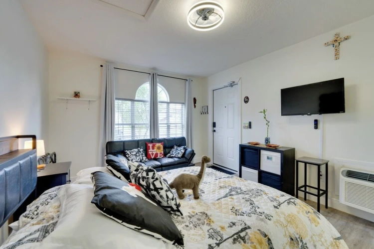 Guest rooms