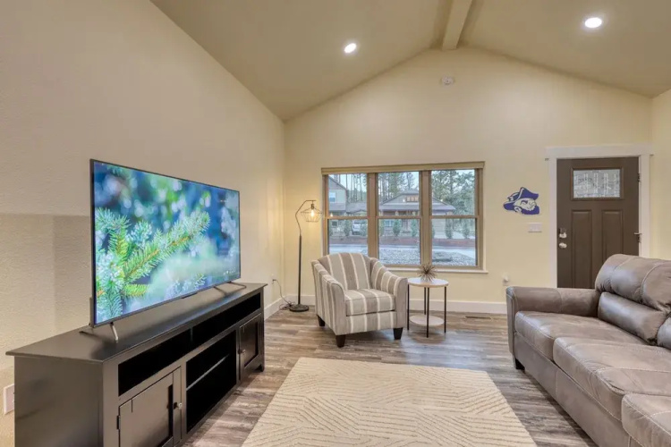 Black Hills Retreat-hardrocker Haven
