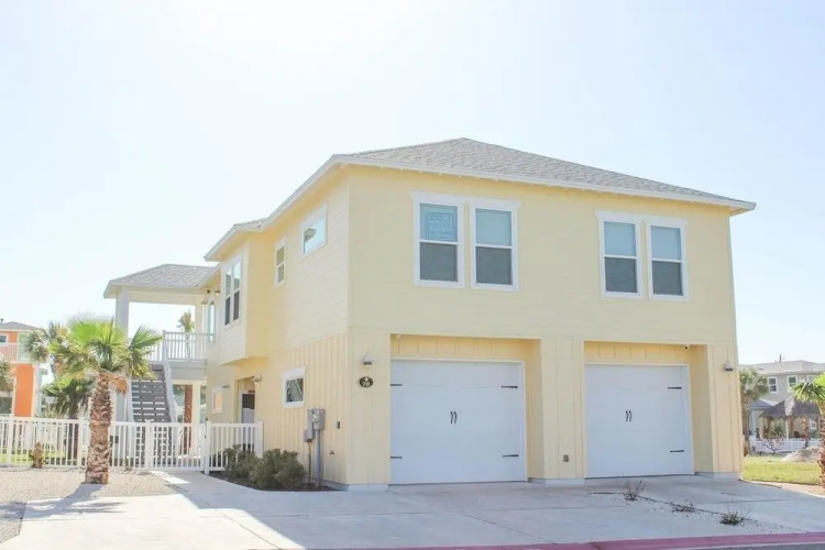 Sandy Craic (Good time) - 4 Br home by RedAwning