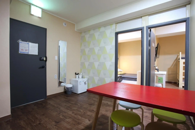 3 Bedrooms Suite with city view