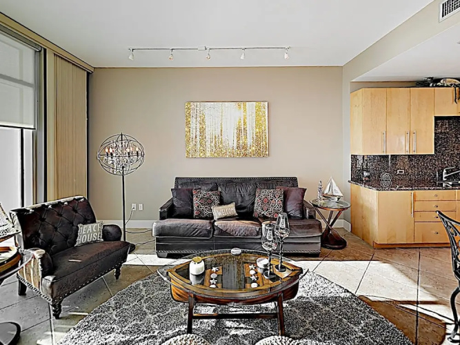 24 Edwards - 2 Br Condo