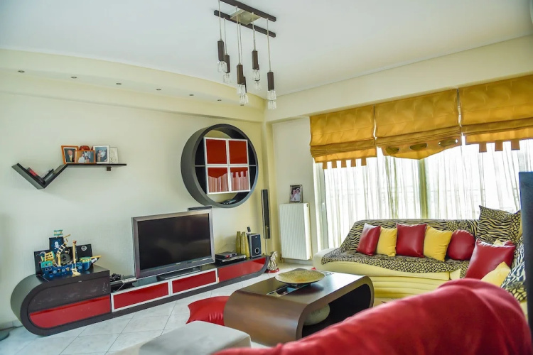 Colorful Apartment with View Acropolis