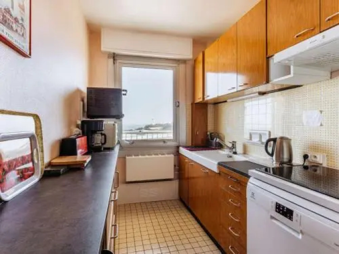 Apartment Biharri