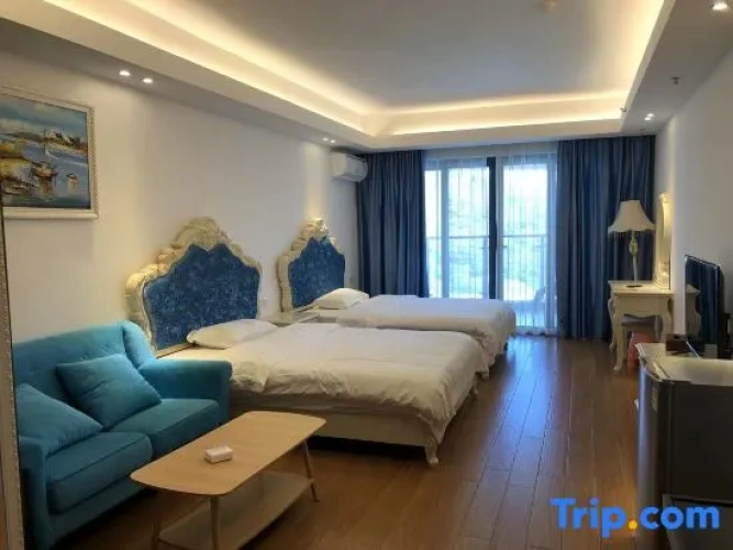 Luxury Double room with balcony and with sea view