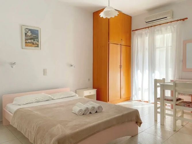 Captain Michalis Apartments - 750m from Kalamaki beach