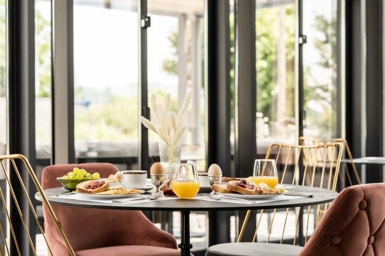 Mirabilis Boutique Hotel