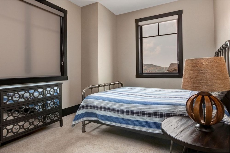 3780 Blackstone Drive Townhouse by RedAwning