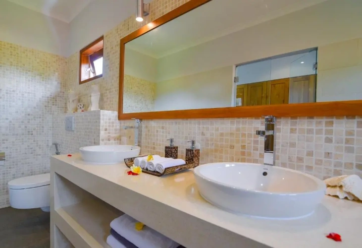 3 Bedrooms Villa