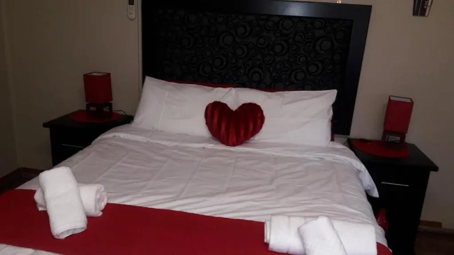 Deluxe Double Suite