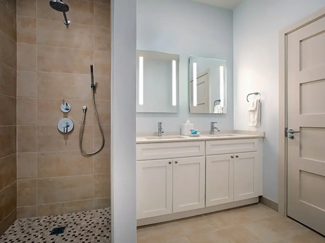 2 Bedrooms Luxury Suite