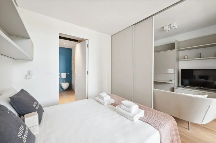 Limehome Milan via Stresa