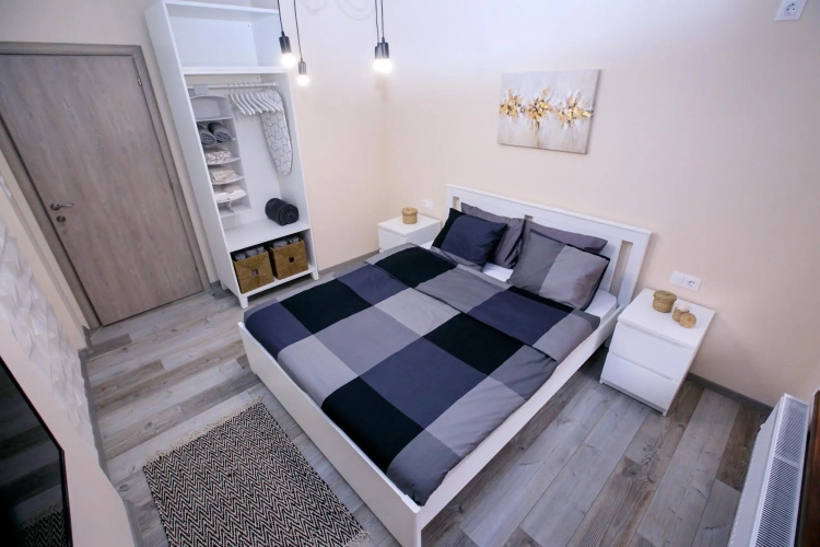 Babylon Park Apartment
