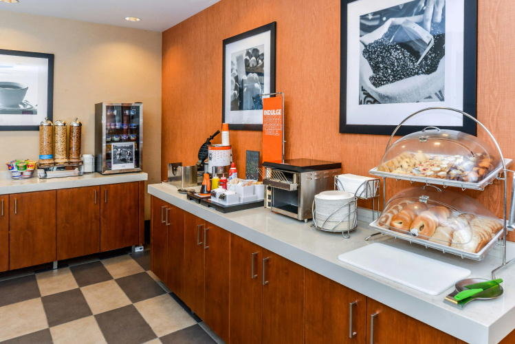 Hampton Inn & Suites Boulder-North photo 15