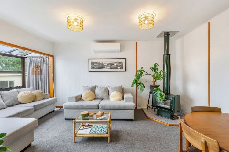 Tranquil Haven 2 BR and 1.5 BA Home Zodiak Stays