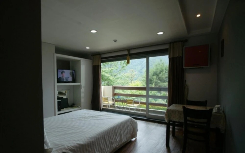 Yangyang Denver House Pension