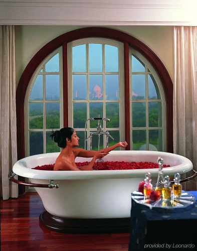 The Oberoi Amarvilas, Agra