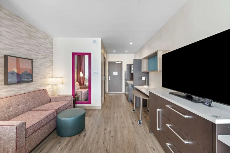 Quadruple Suite