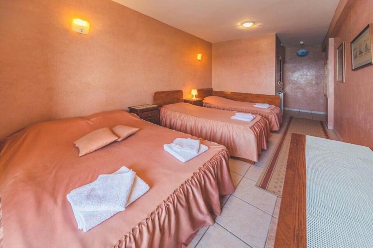Standard Quadruple room with sea view