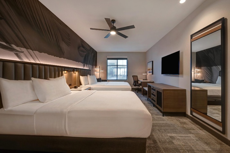 Quadruple Suite