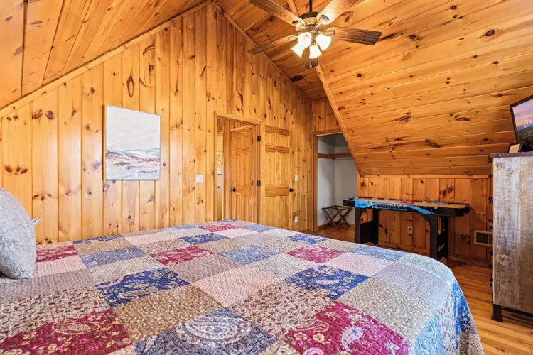 Bear Hideaway Cozy 3BR Cabin