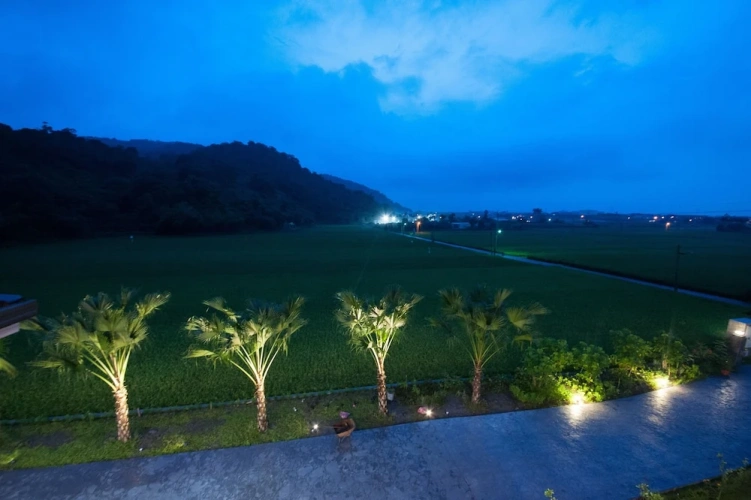 1 Bedroom Standard Quadruple room with balcony and with mountain view