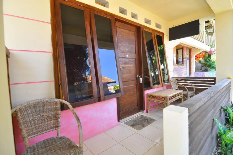 Fina Bungalow 1