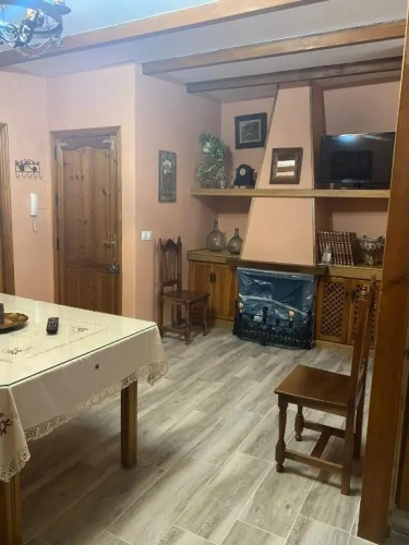 2 Bedrooms Triple Apartment