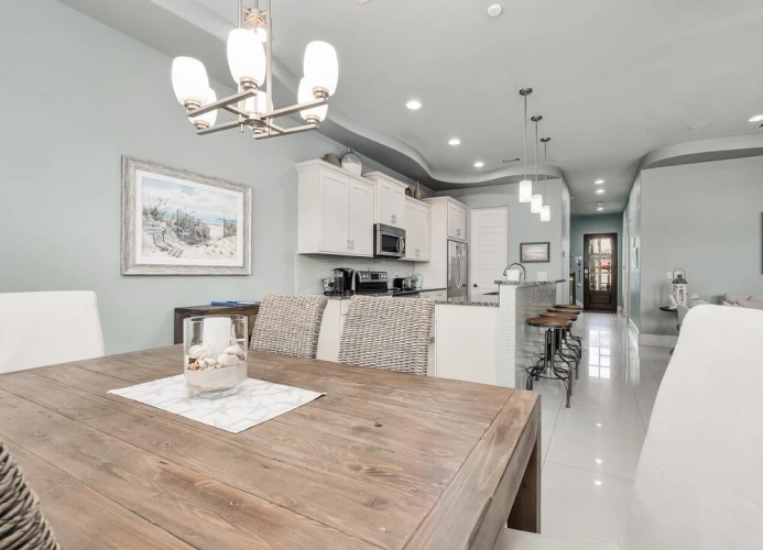 4 Bedrooms Cottage