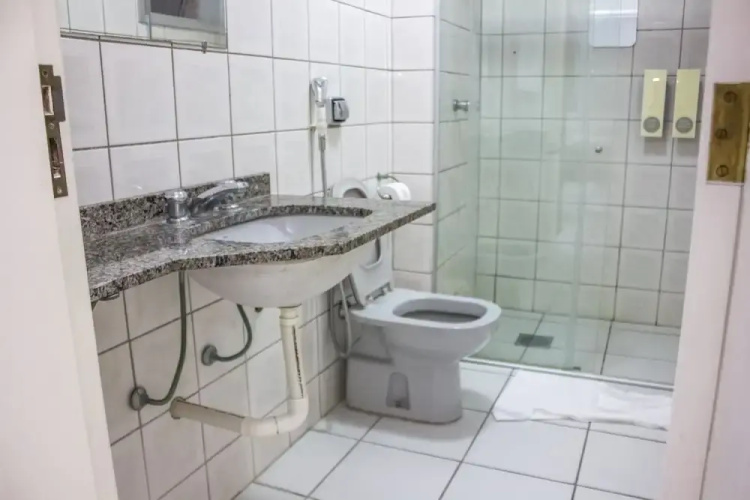 Well Located Apartment with BBQ - SBS111