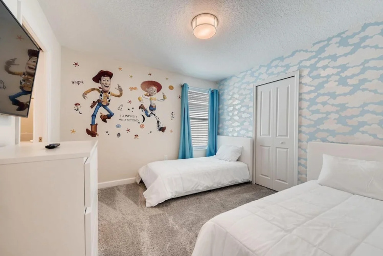 1557 MC - 6BR Poolside Paradise: Ultimate Fun!