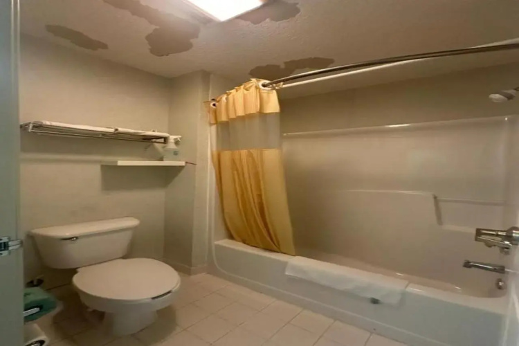 Macon Days Inn