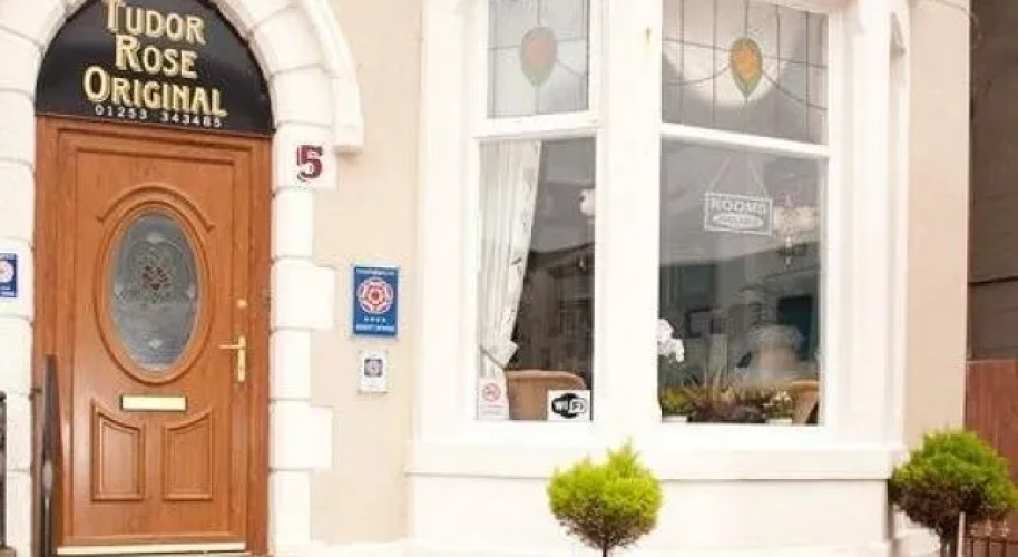 Tudor Rose Original Hotel
